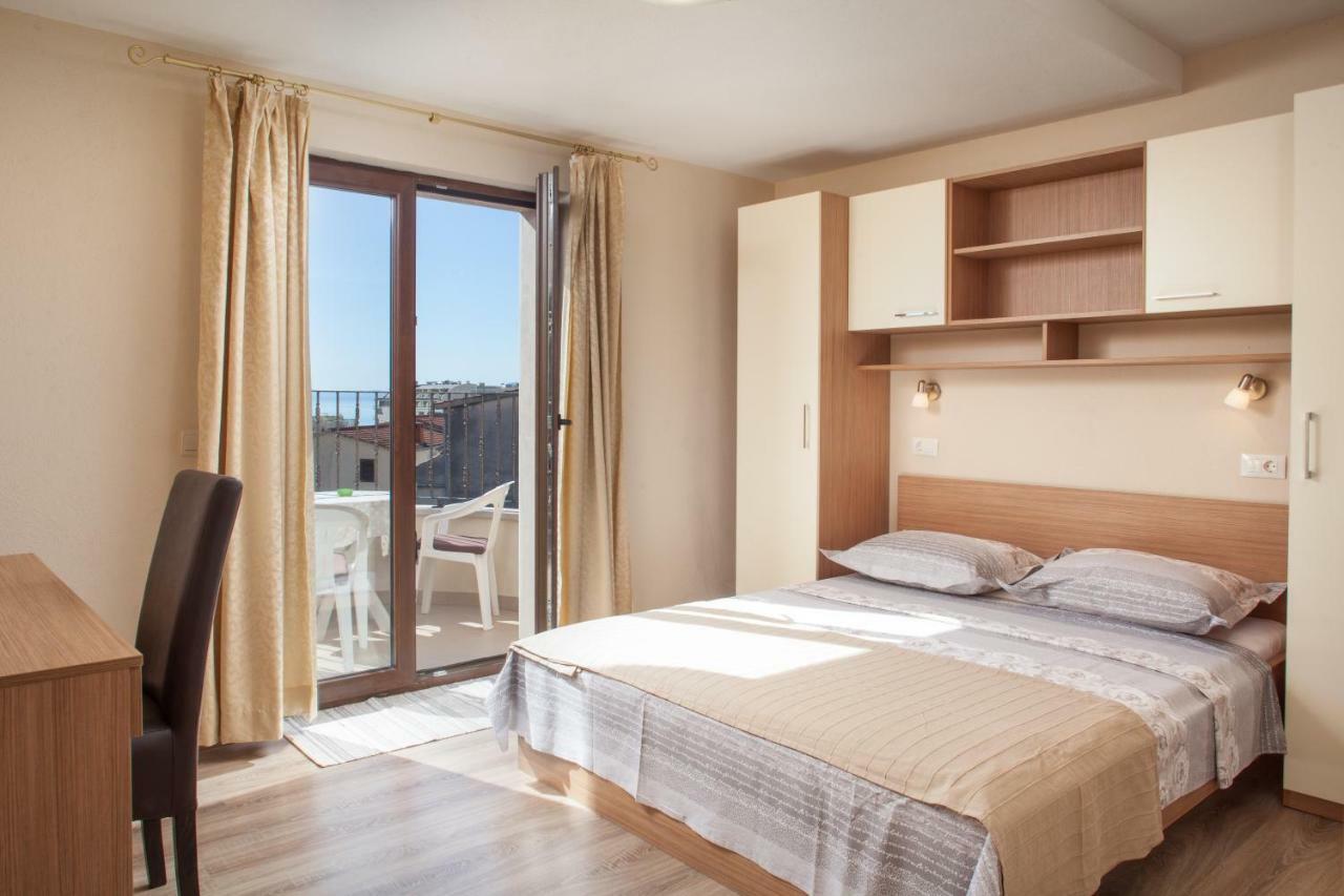 Apartments Kate Makarska Eksteriør billede