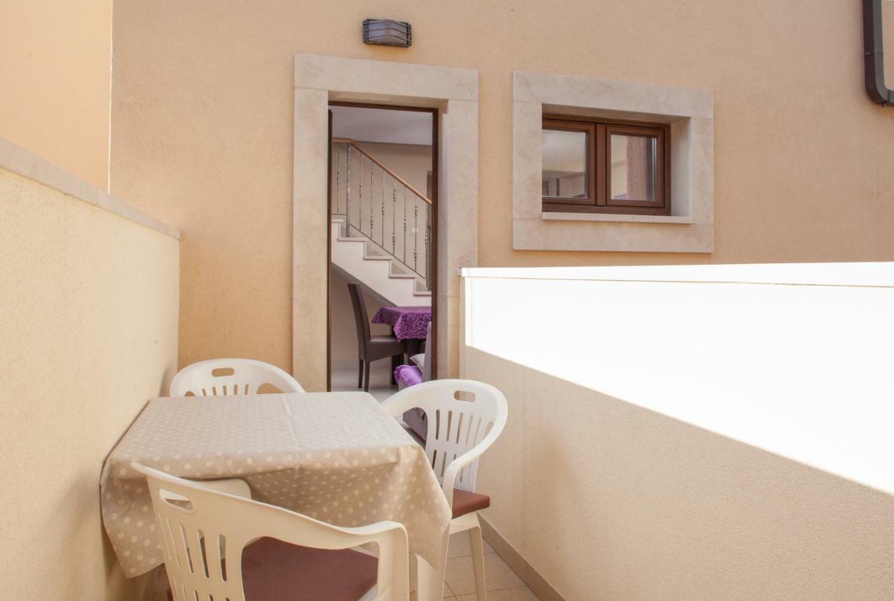 Apartments Kate Makarska Eksteriør billede